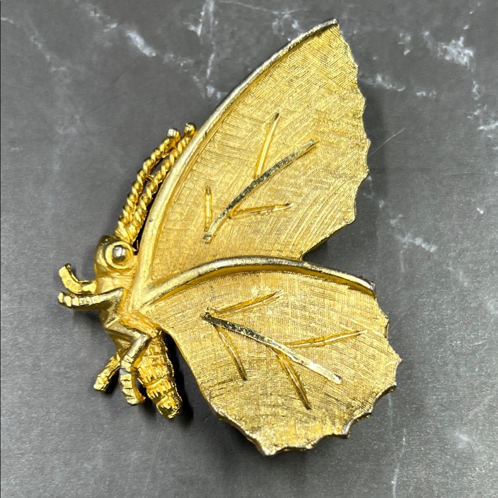 🦋Vintage J.S. Butterfly Brooch Pin